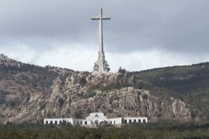 Údolí padlých: připomínka krutosti generála Franca
