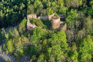 Opuštěný hrad Valdek